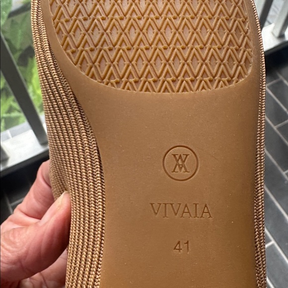 Vivaia NWOT Margot 2.0 flats - Picture 7 of 8